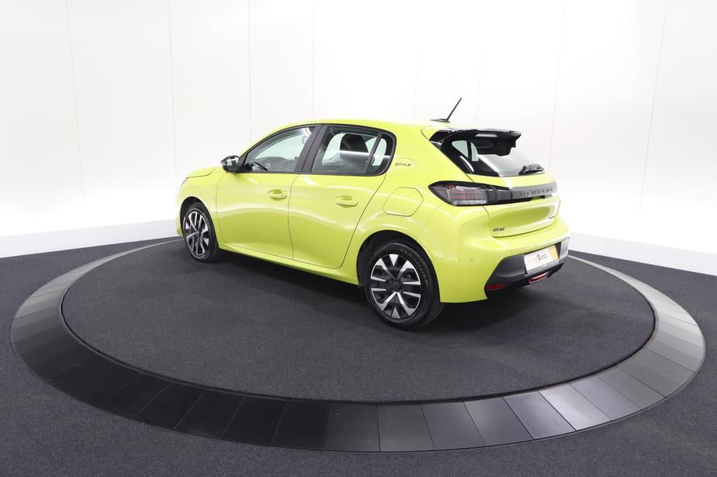 Peugeot 208 1.2 hybrid 110 e-dcs6 style | parkeersensoren | apple carplay |