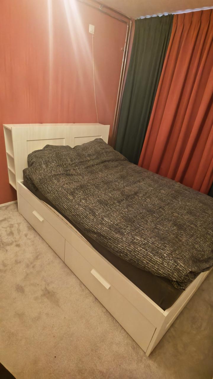 IKEA Brimnes 140 bed met opbergruimte en hoofdeinde