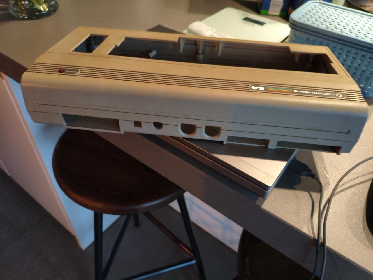 Gezocht Atari, Commodore,MSX, etc oude computers.