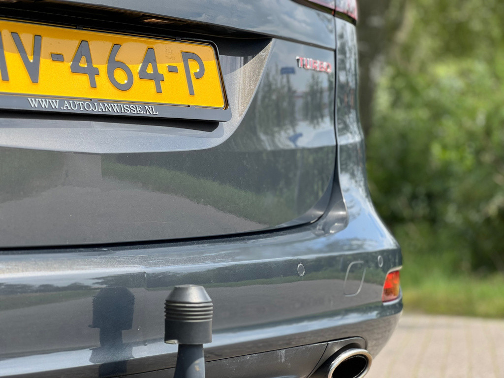 Opel Zafira tourer 1.6 edition turbo 7p. //nap//navi//clima