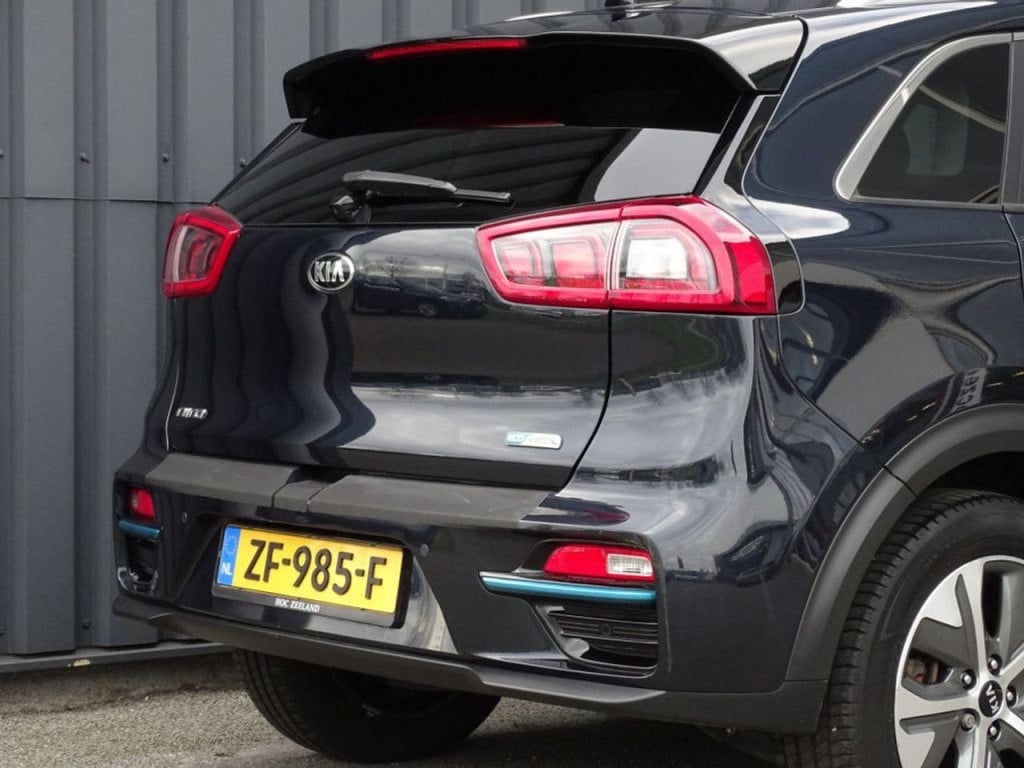 Kia E-niro executiveline 64 kwh incl btw | led | stoelkoeling-en verwarming