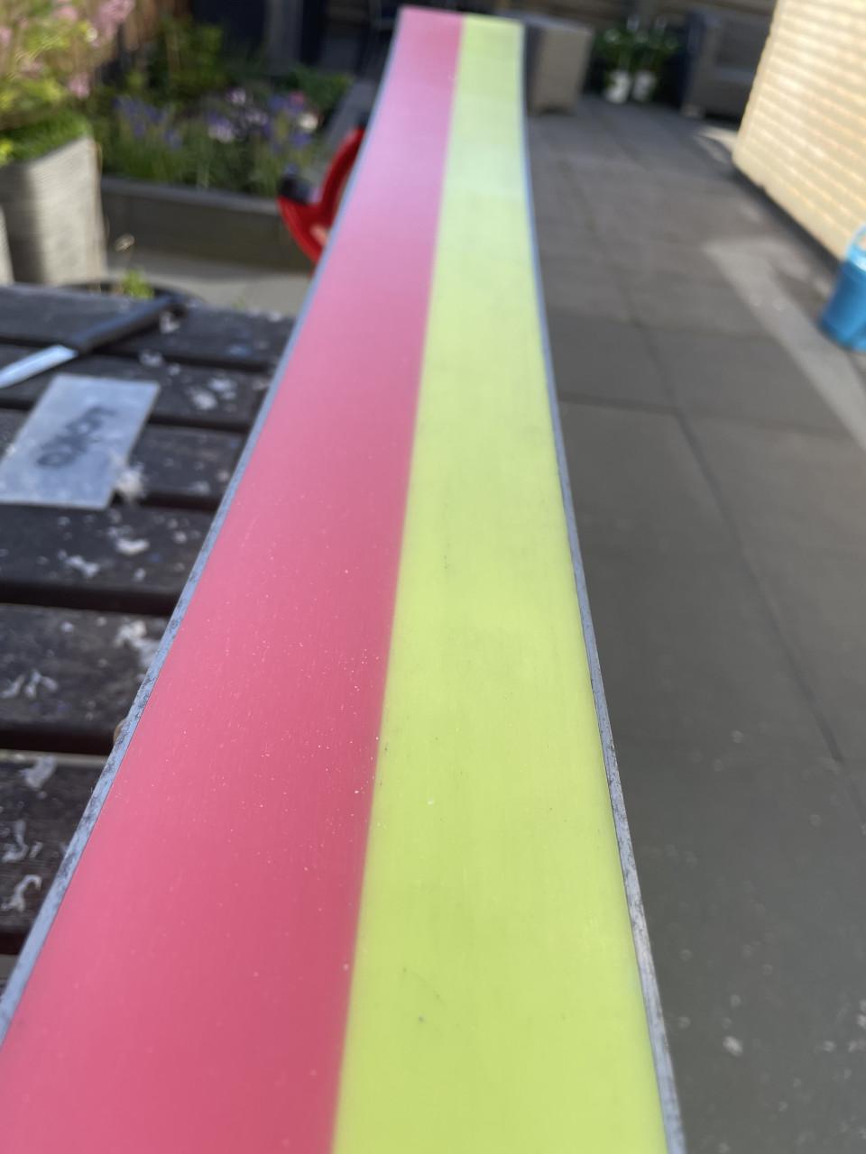 Handmatig ski’s en snowboards waxen!