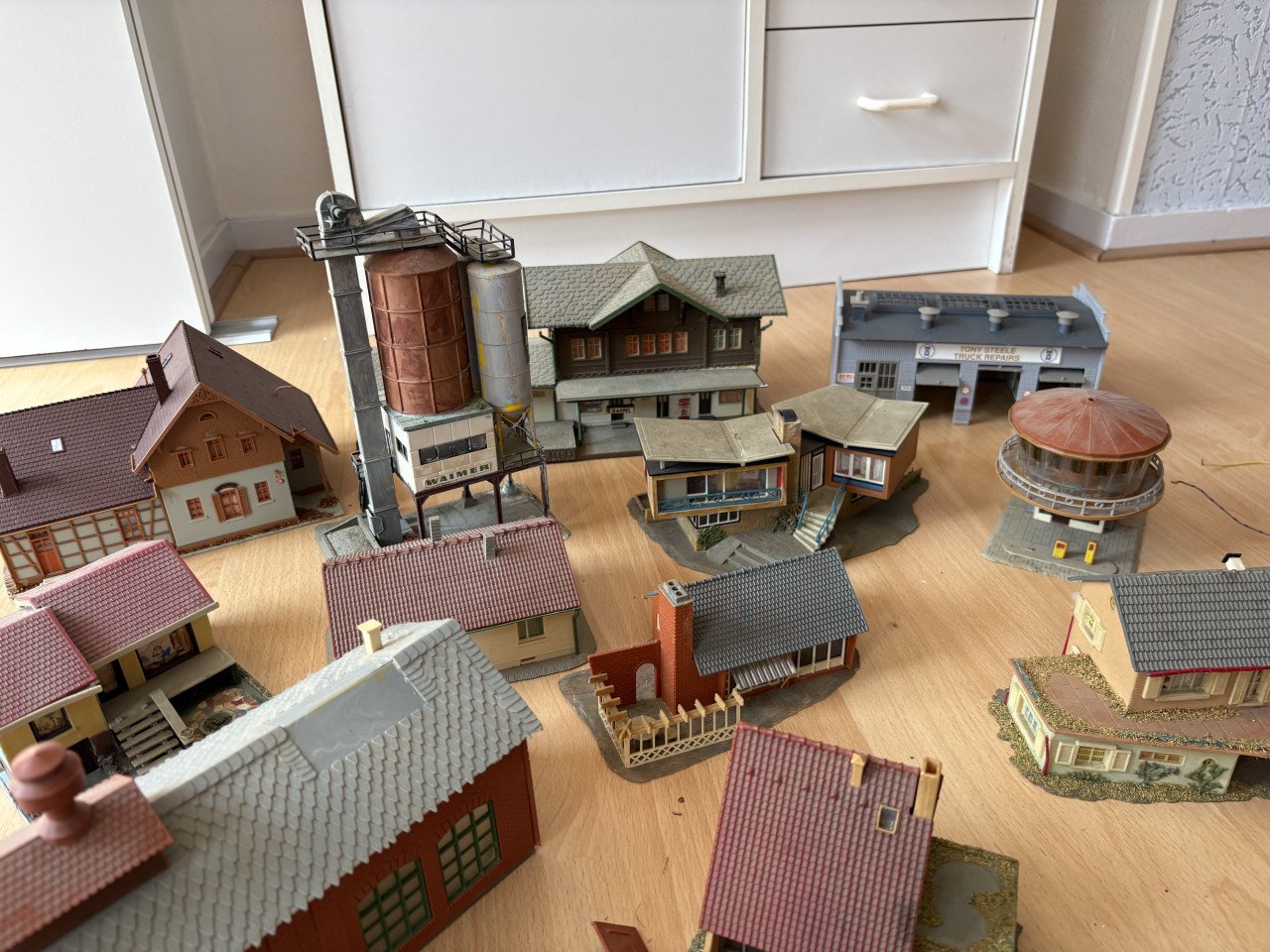 Modelspoor huisjes H0 set 3