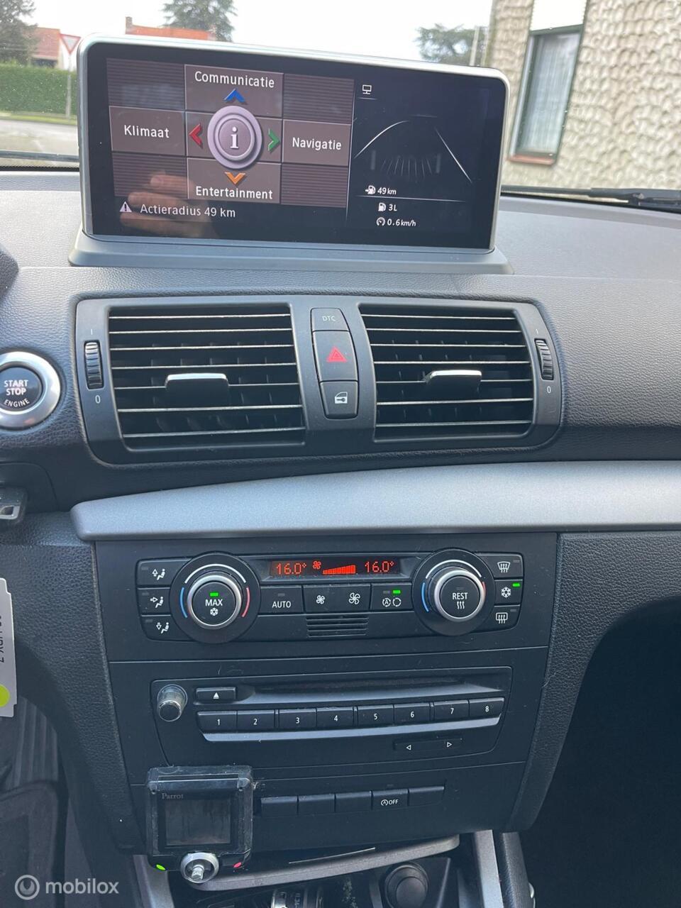 BMW 1 Serie 116i business line grote beurt gedaan !