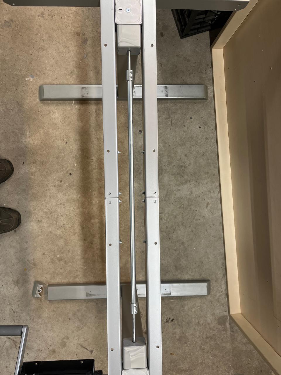 In hoogte verstelbare werktafel, werkbank