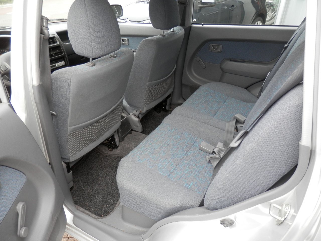 Auto Garant Biedt Aan: Daihatsu Gran Move 1.6 16v CS
