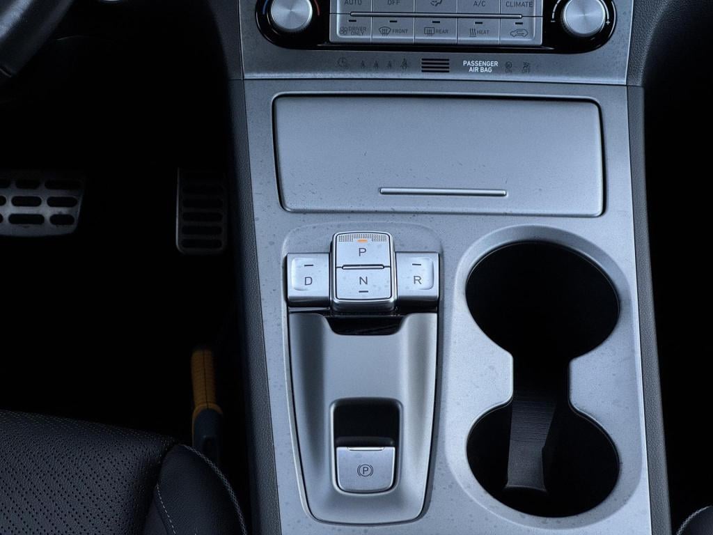 Hyundai Kona ev premium 64 kwh soh 97%, 3-fase lader nl-auto!