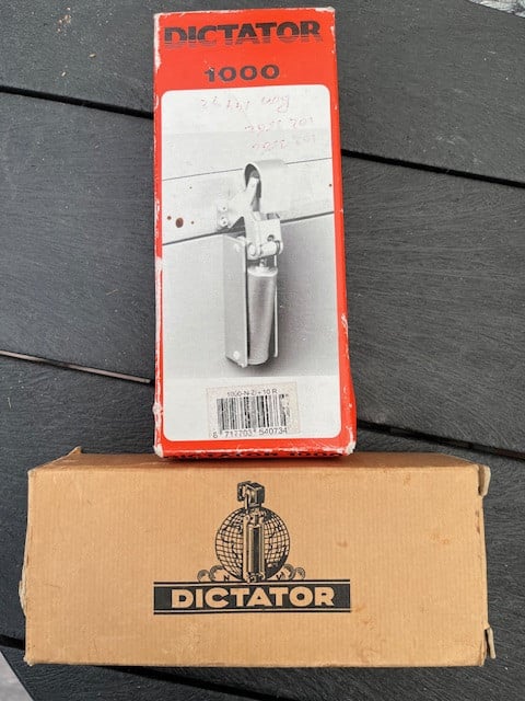 Dictator 1000