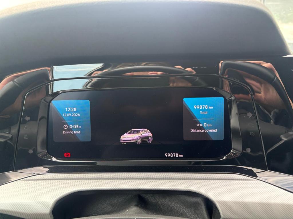 Volkswagen Golf tsi 110pk life, elektrische trekhaak, carplay