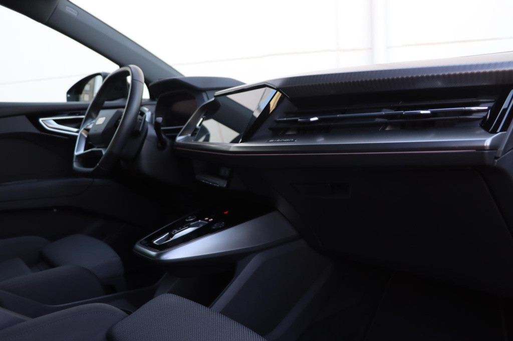 Audi Q4 E-tron 40 launch edition advanced plus 77 kwh