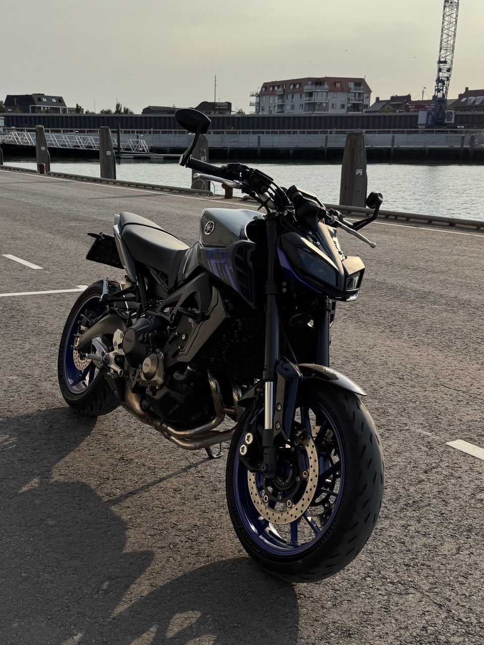 Yamaha MT-09, Vapor Grey, Quick Shifter,