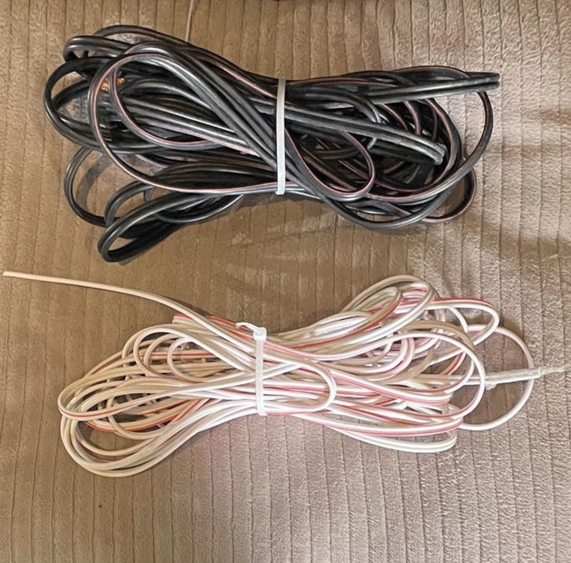 4 led tubes van 30 cm.