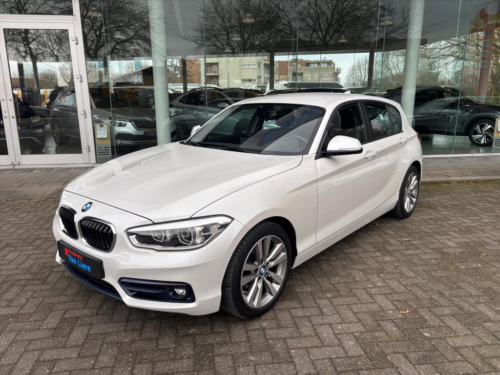 BMW 1 Serie (f20) 118i 136pk aut steptronic sport line | unieke km stand|ri