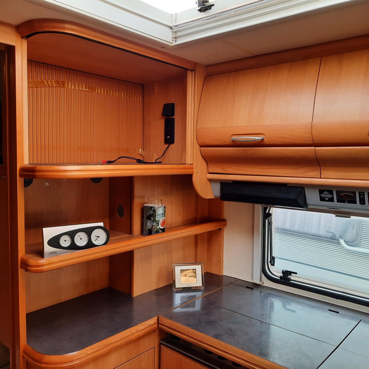 Hobby 495 met voortent