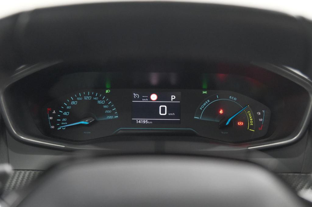 Peugeot 2008 1.2 hybrid 136 style | apple carplay | parkeersensoren | clima