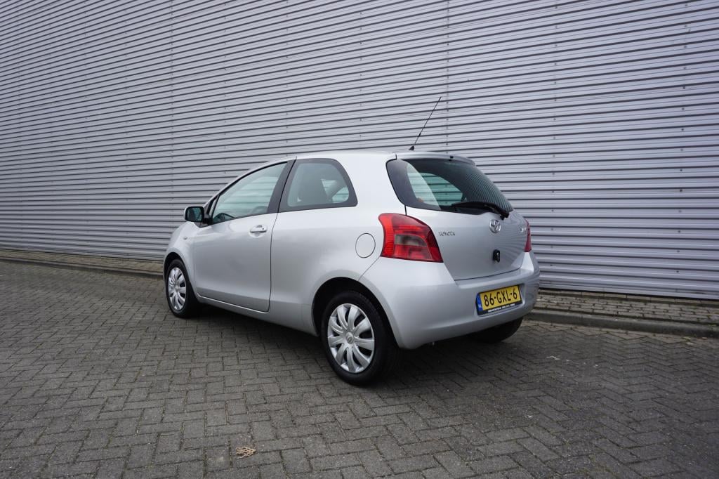 Toyota Yaris 1.3 vvti sol airco / elektr. ramen / nap