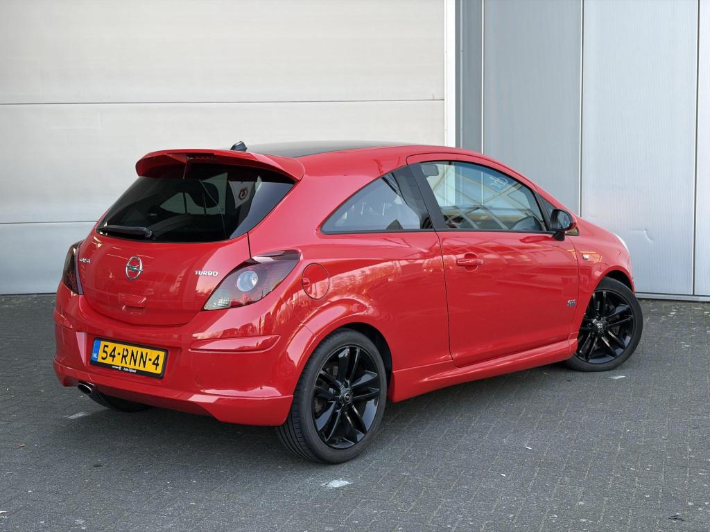 Opel Corsa 1.6-16v t color edition opc line cruise/bluetooth/17 inch!