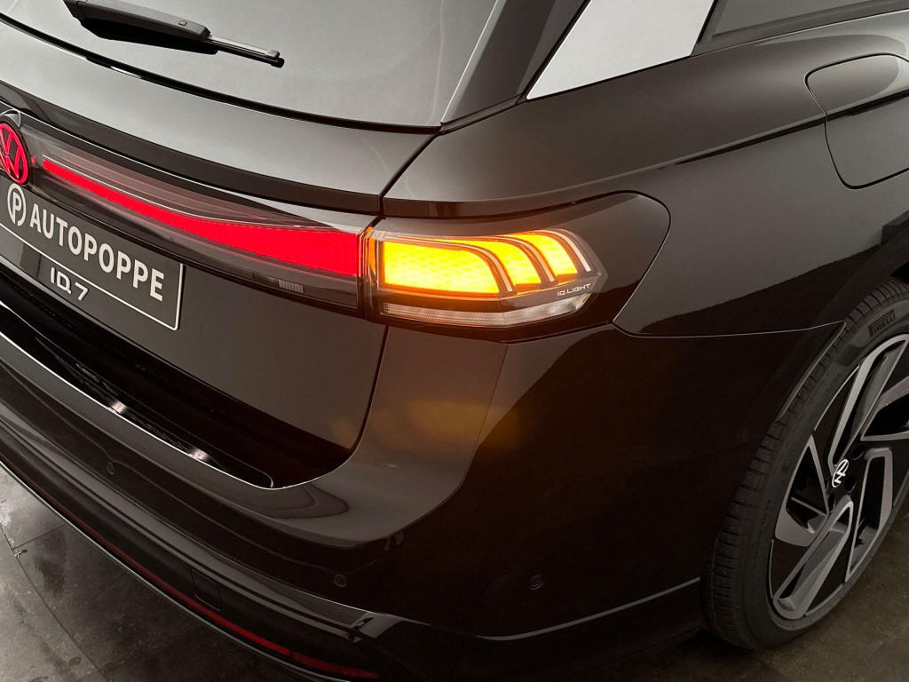 Volkswagen Id.7 tourer pro business 77 kwh accu. 210 kw / 286 pk variant