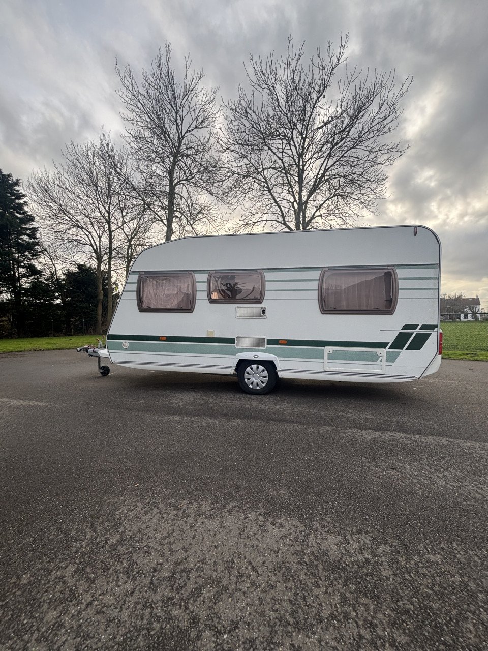 Chateau Calista 450 (Voortent + Fietsenrek)