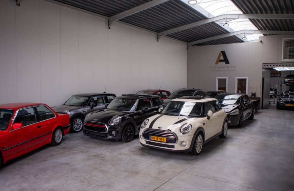 Mini Cooper 1.5 - chili - pano
