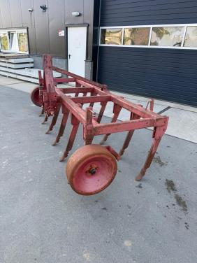 Cultivator