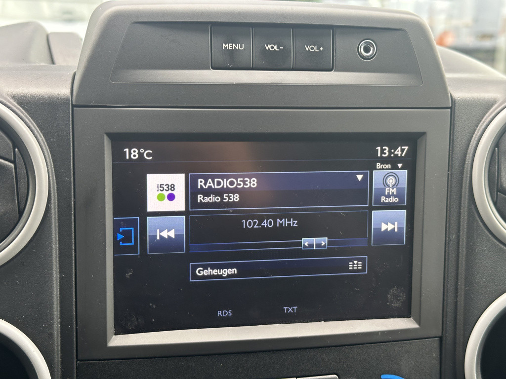 Peugeot Partner 122 1.6 bluehdi 75 l1 pro | navi | carplay | cruisec. .