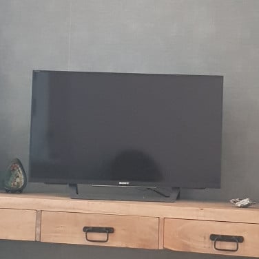 Nette Sony tv 32 inch