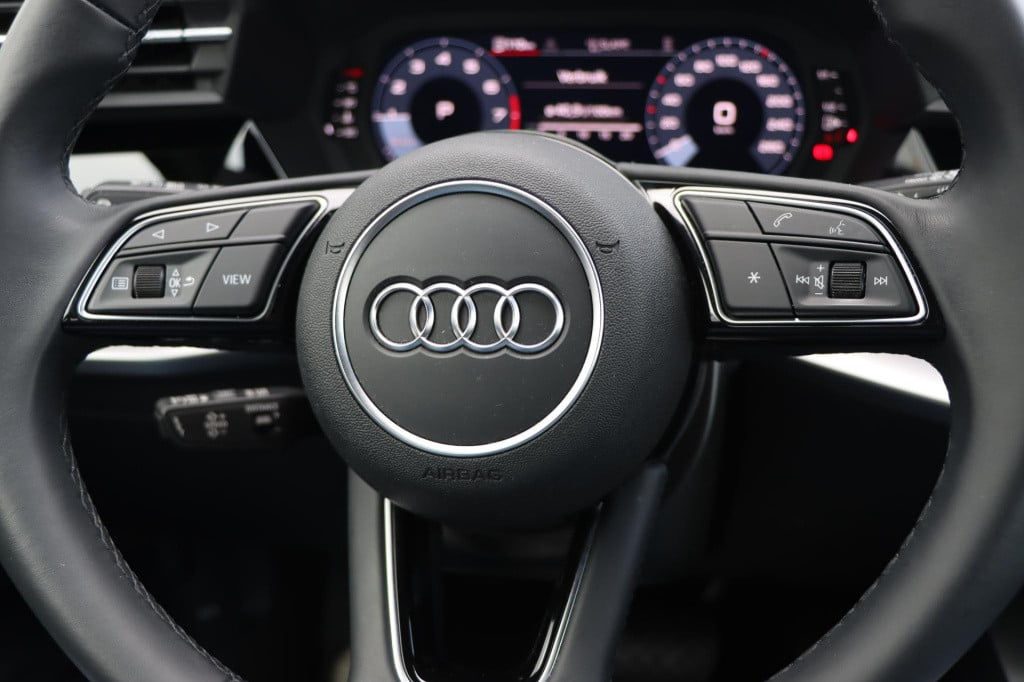 Audi A3 sportback 30 tfsi pro line