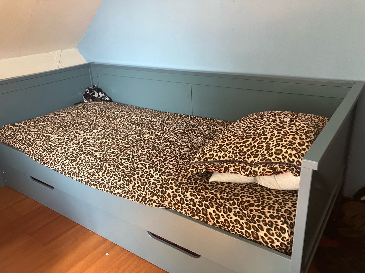 Kinder bed