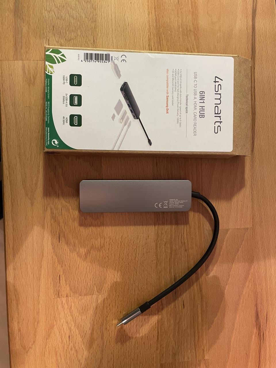 USB 6 in 1 hub (nieuwprijs Euro 59,95)