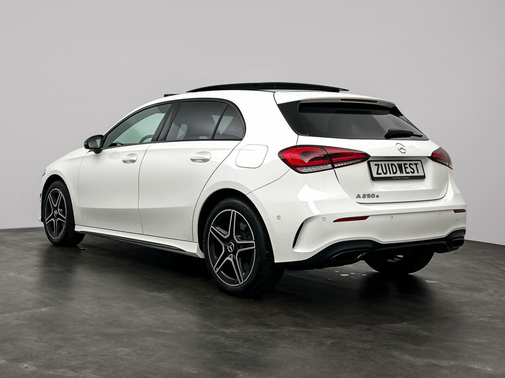 Mercedes-Benz A-Klasse 250 e amg pano sfeer camera night pakket