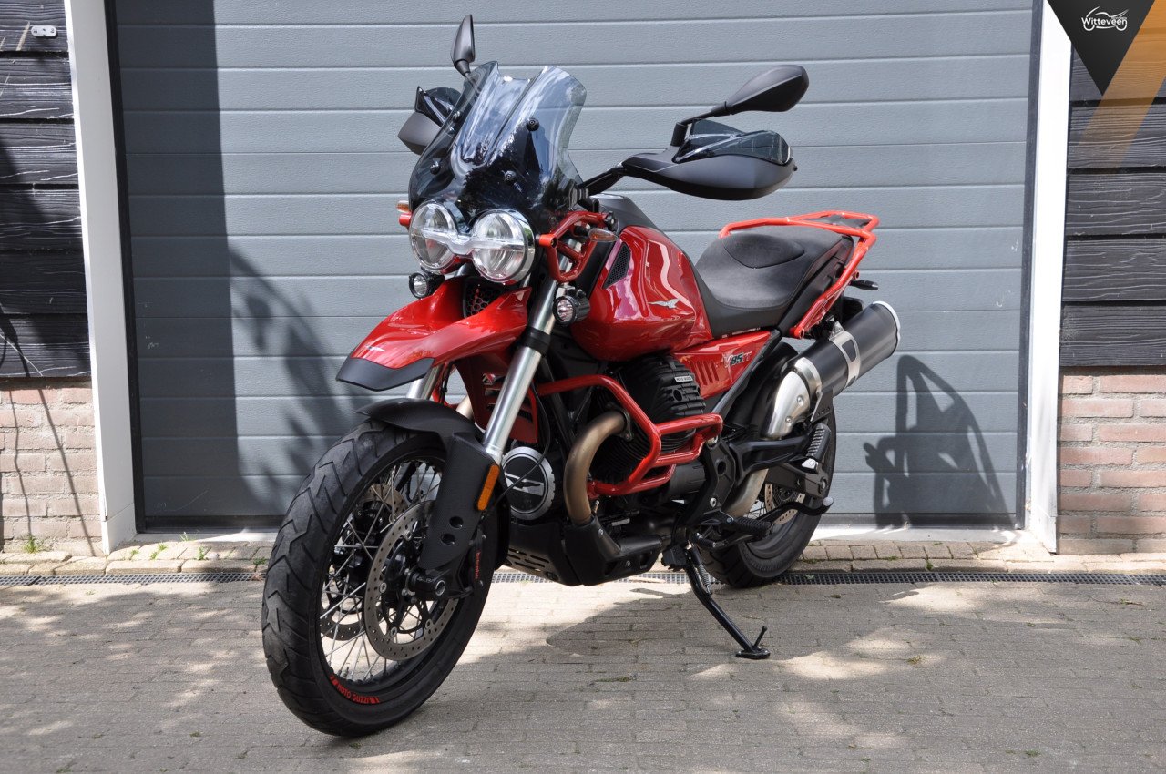 Moto Guzzi V85TT