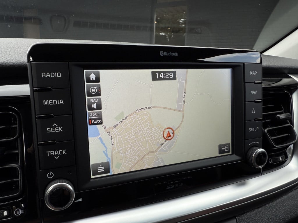 Kia Stonic 1.0 t-gdi dynamic line // automaat // 24.000km! //