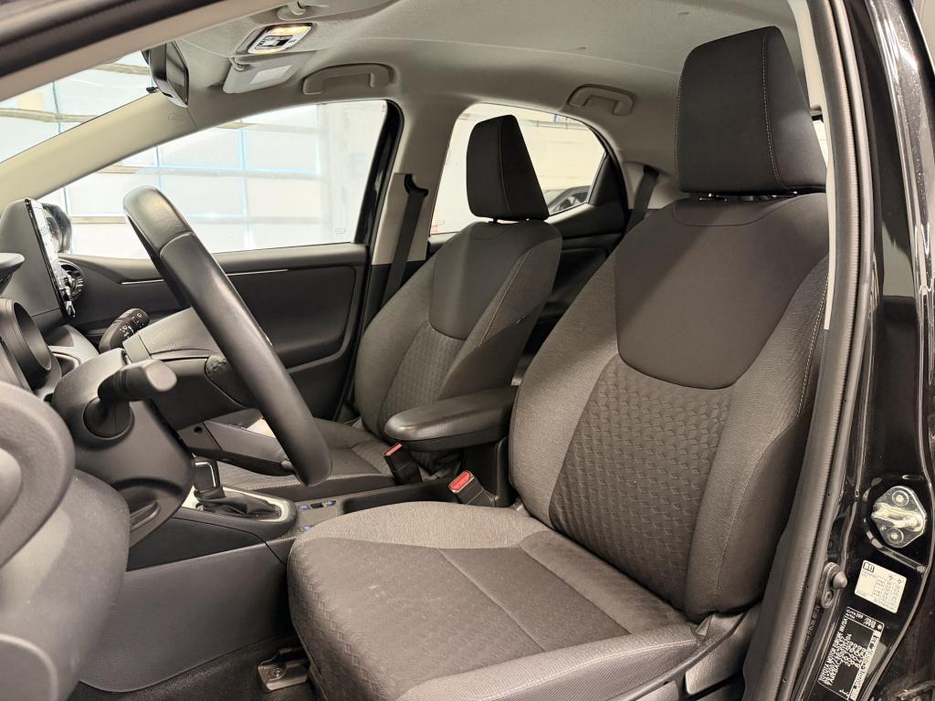 Toyota Yaris 1.5 hybrid dynamic| camera| adap.cruise| keyless| carplay
