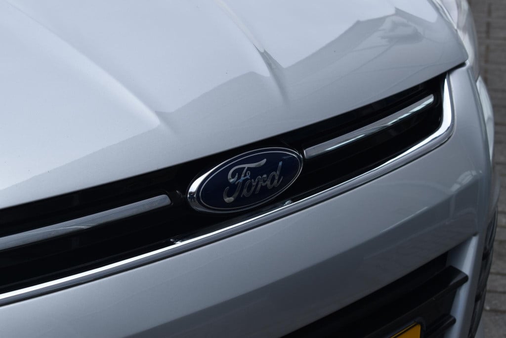 Ford Kuga 1.6 titanium 4wd | automaat | climate control | adaptieve cruise 