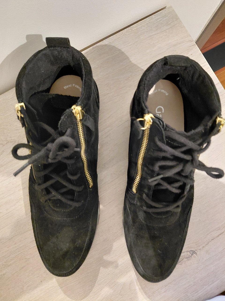 Zwarte suède schoenen