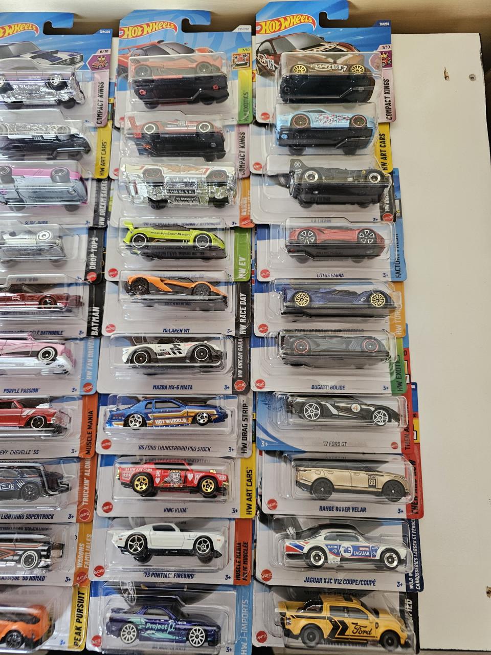 Hot Wheels nieuw in verpakking.