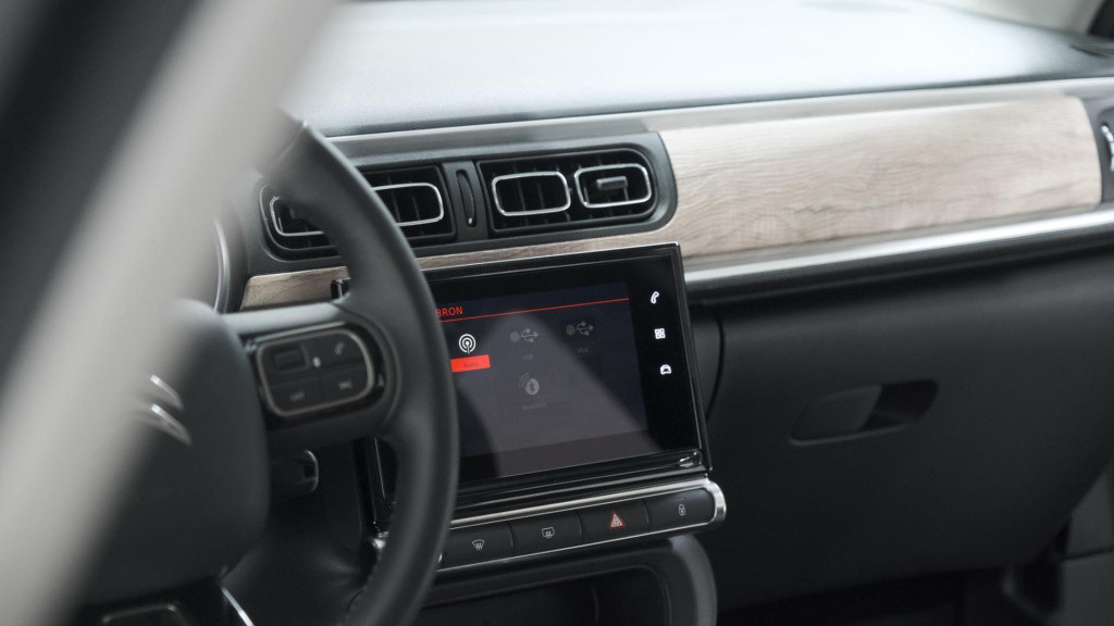 Citroen C3 puretech 82 shine | stoelverwarming | apple carplay | parkeersen