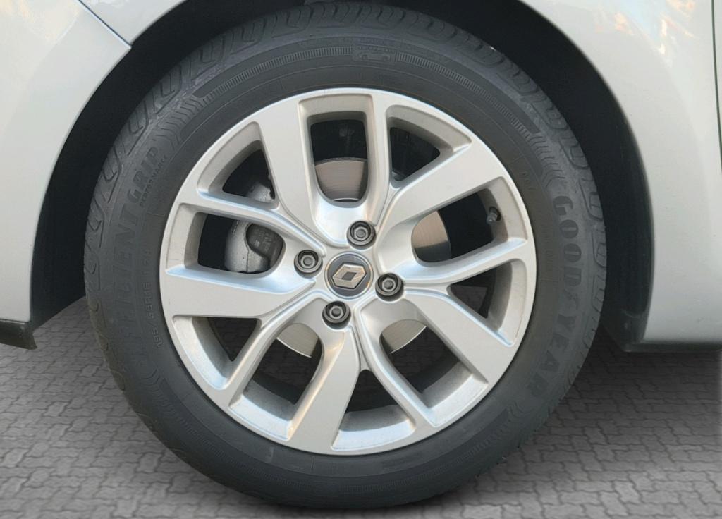 Renault Clio estate 0.9 tce limited