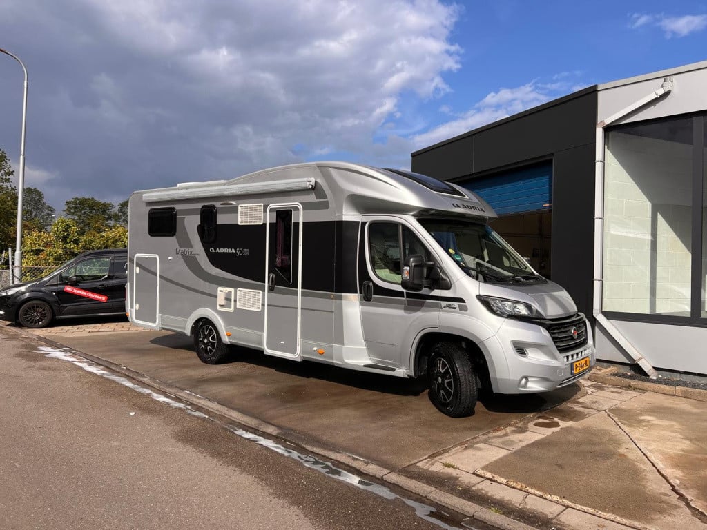 Adria Onbekend matrix m 670 sc edition50