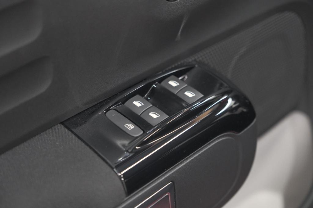 Citroen C3 puretech 82 s&s shine | camera | apple carplay | parkeersensoren