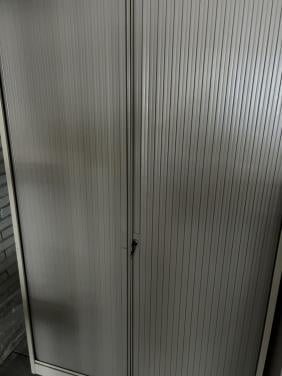 Roldeurkast archiefkast