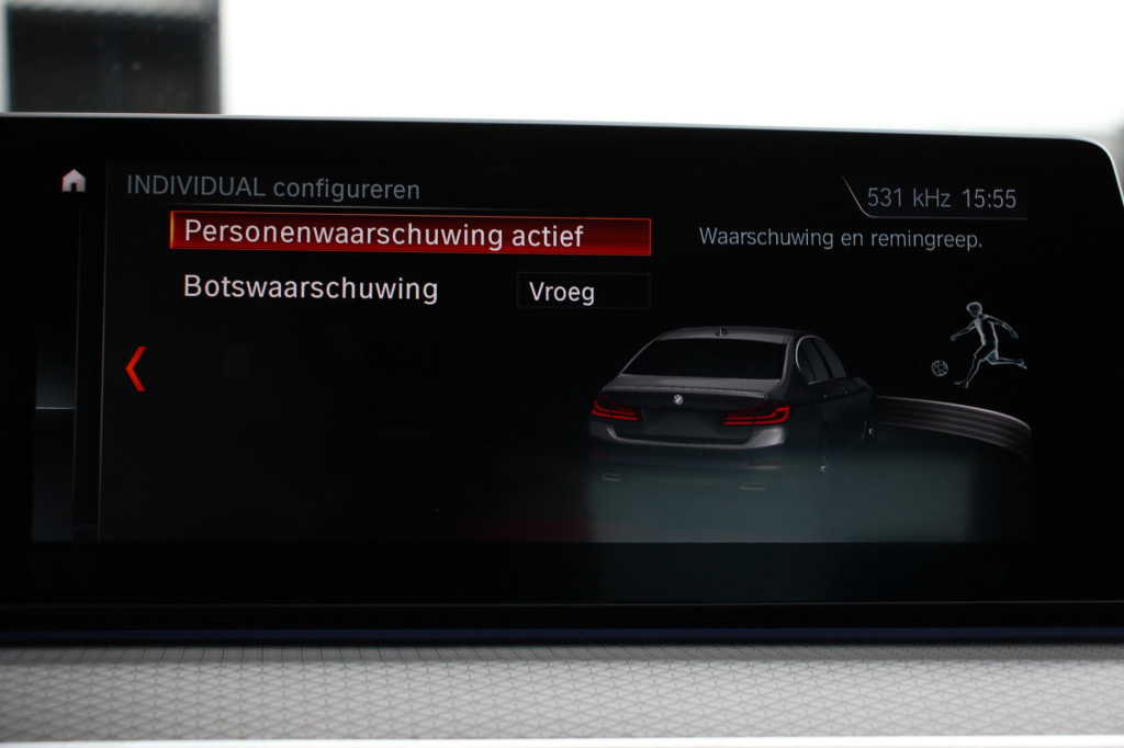 BMW 5 Serie 520i high executive m-sport | orig. nl | dealeronderhouden