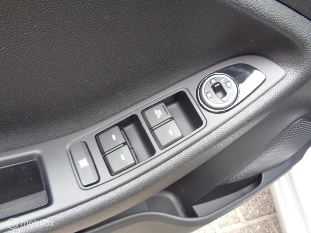 Hyundai I 20 1.0 t-gdi comfort/airco/camera/pdc/1st eig/lm velgen/slechts 8