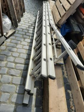 Te koop DIRKS reformladder lengte min 3.00 m , lengte max 7.00 m