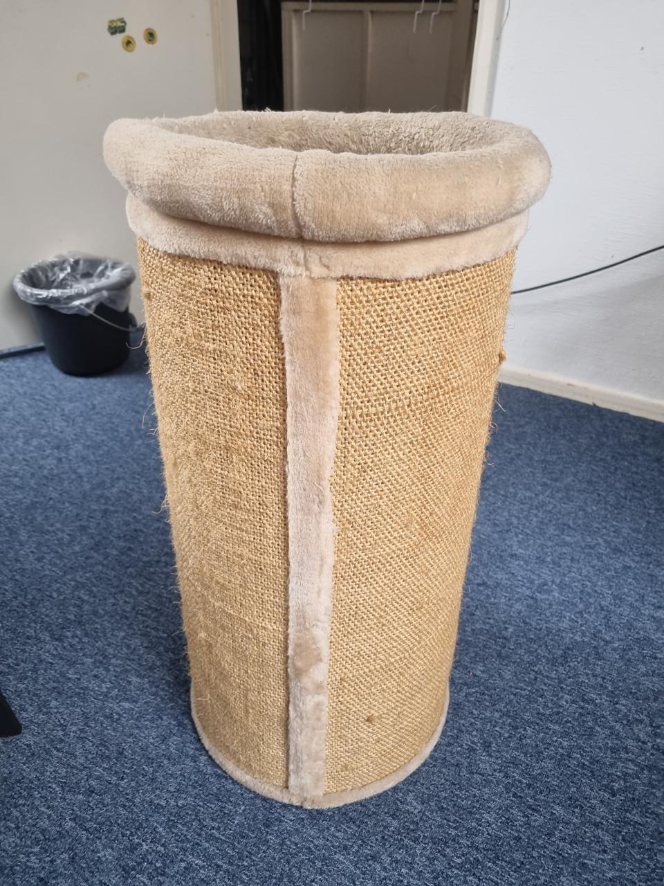 Katten meubel  / krabton