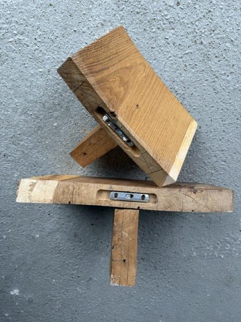 2 houten wandplankjes
