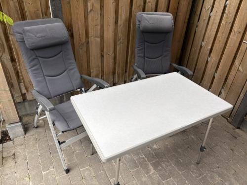 Campingset Dukdalf Tafel Stabilic + 2x Isabella Thor stoelen