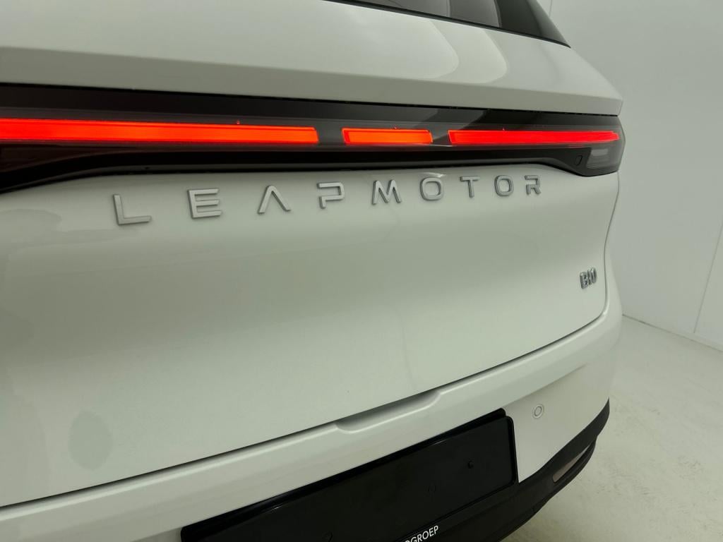 Leapmotor B10 design promax 67.1 kwh | demo auto | ** beschikbaar per 01-05