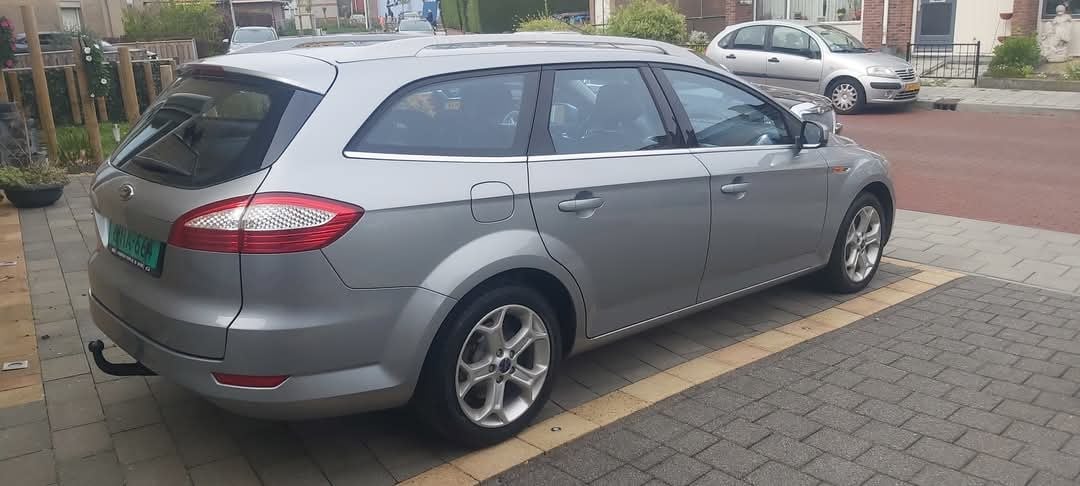 Tekoop zeer mooie Ford Mondeo 2.0 I Wagon